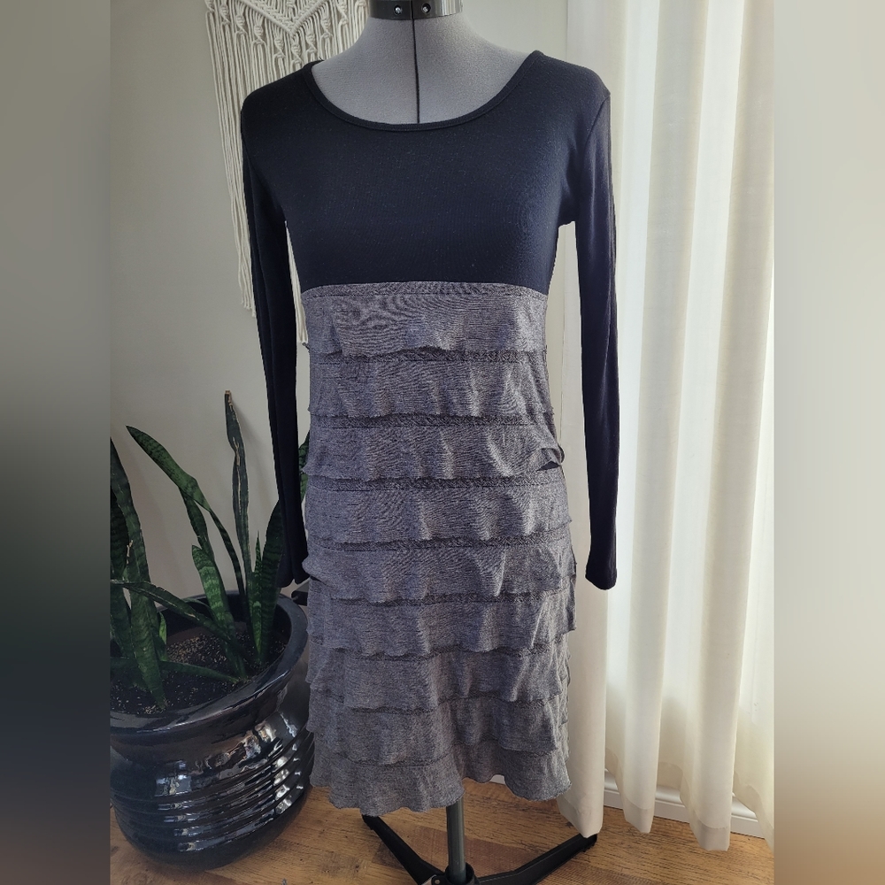Papillon black a grey ruffle dress size medium